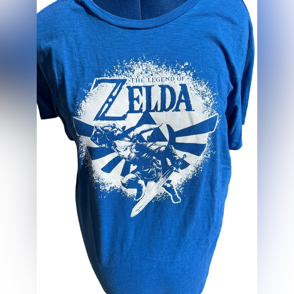 The Legend of Zelda Link Spray Paint- Men's size 2xl t-shirt - Blue / White